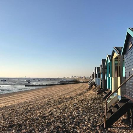 Seafront Suites - Close To Beach, Train Station & Southend Airport Southend-on-Sea Zewnętrze zdjęcie