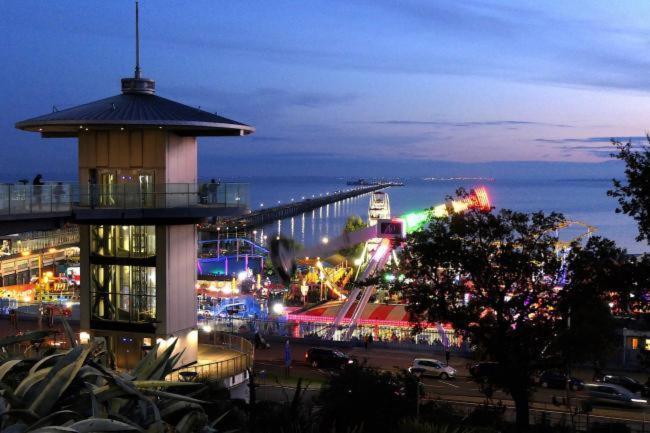 Seafront Suites - Close To Beach, Train Station & Southend Airport Southend-on-Sea Zewnętrze zdjęcie