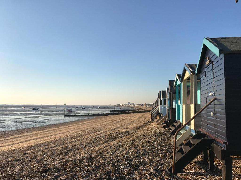 Seafront Suites - Close To Beach, Train Station & Southend Airport Southend-on-Sea Zewnętrze zdjęcie